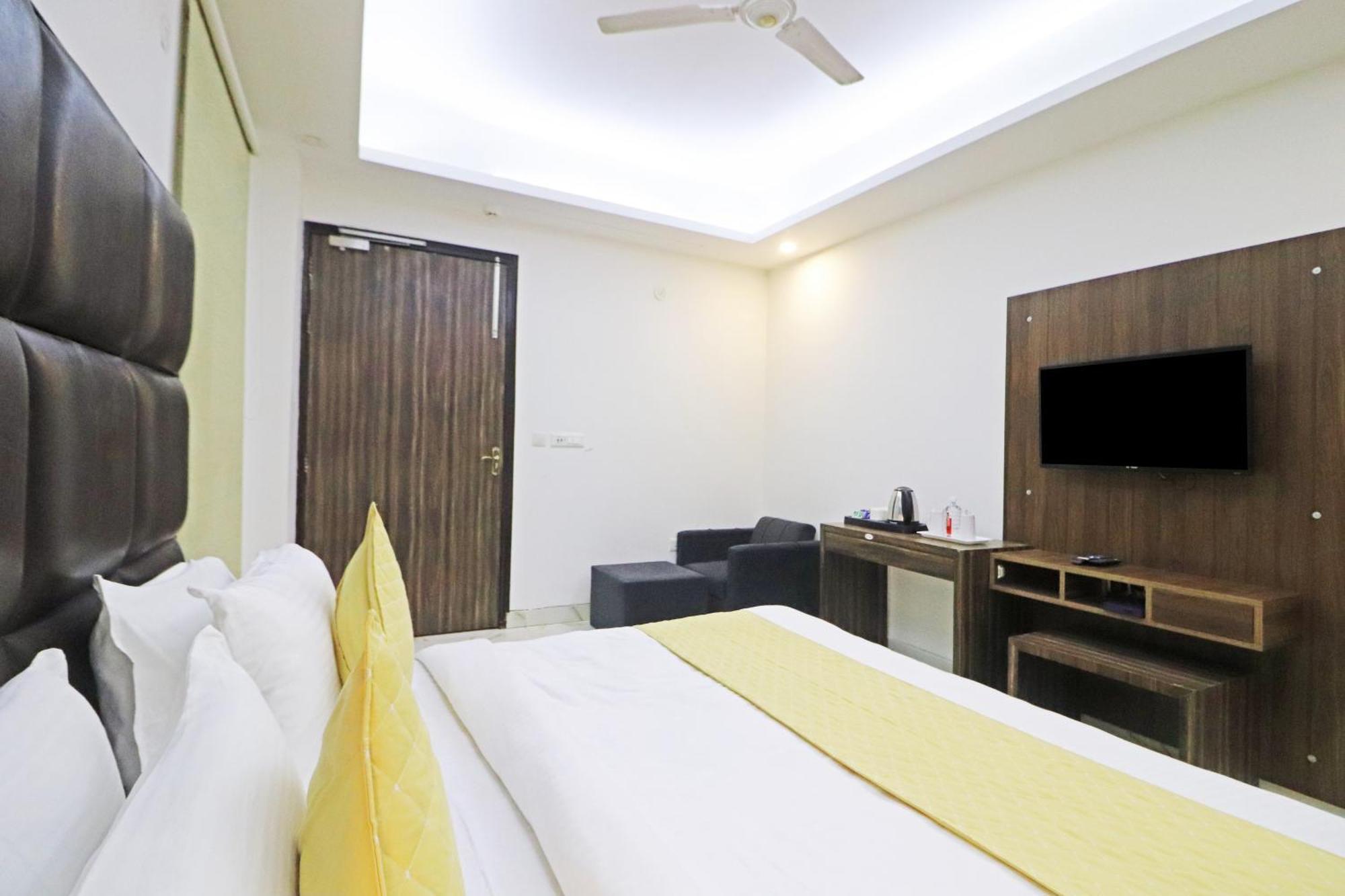 Hotel Mayda Prime Near Delhi Airport Нью-Делі Екстер'єр фото
