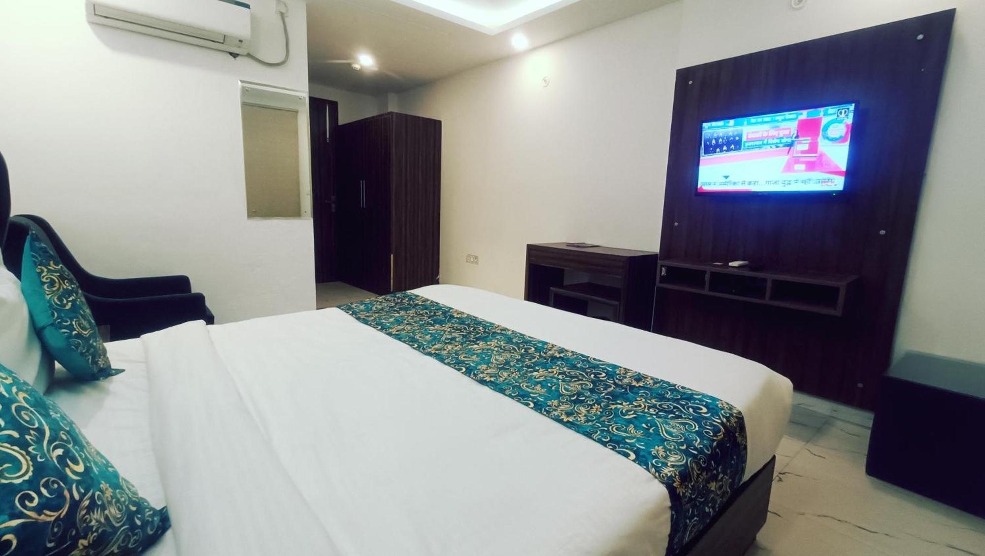 Hotel Mayda Prime Near Delhi Airport Нью-Делі Екстер'єр фото